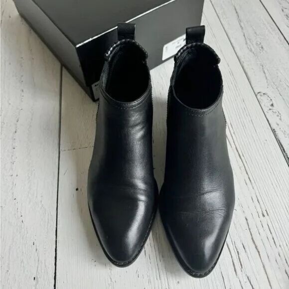 Alexander Wang - Kori Tumbled Leather Booties - Picture 5 of 8